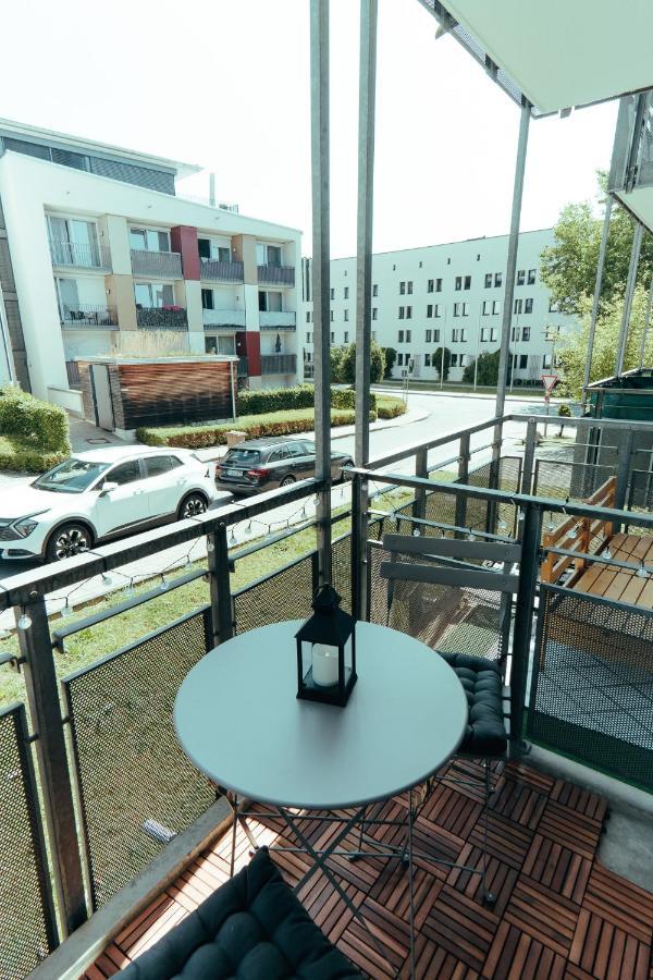 Apartment Modern Und Gemuetlich Ggue. Uni-Passau, Tg-Stellplatz, Balkon Exterior photo